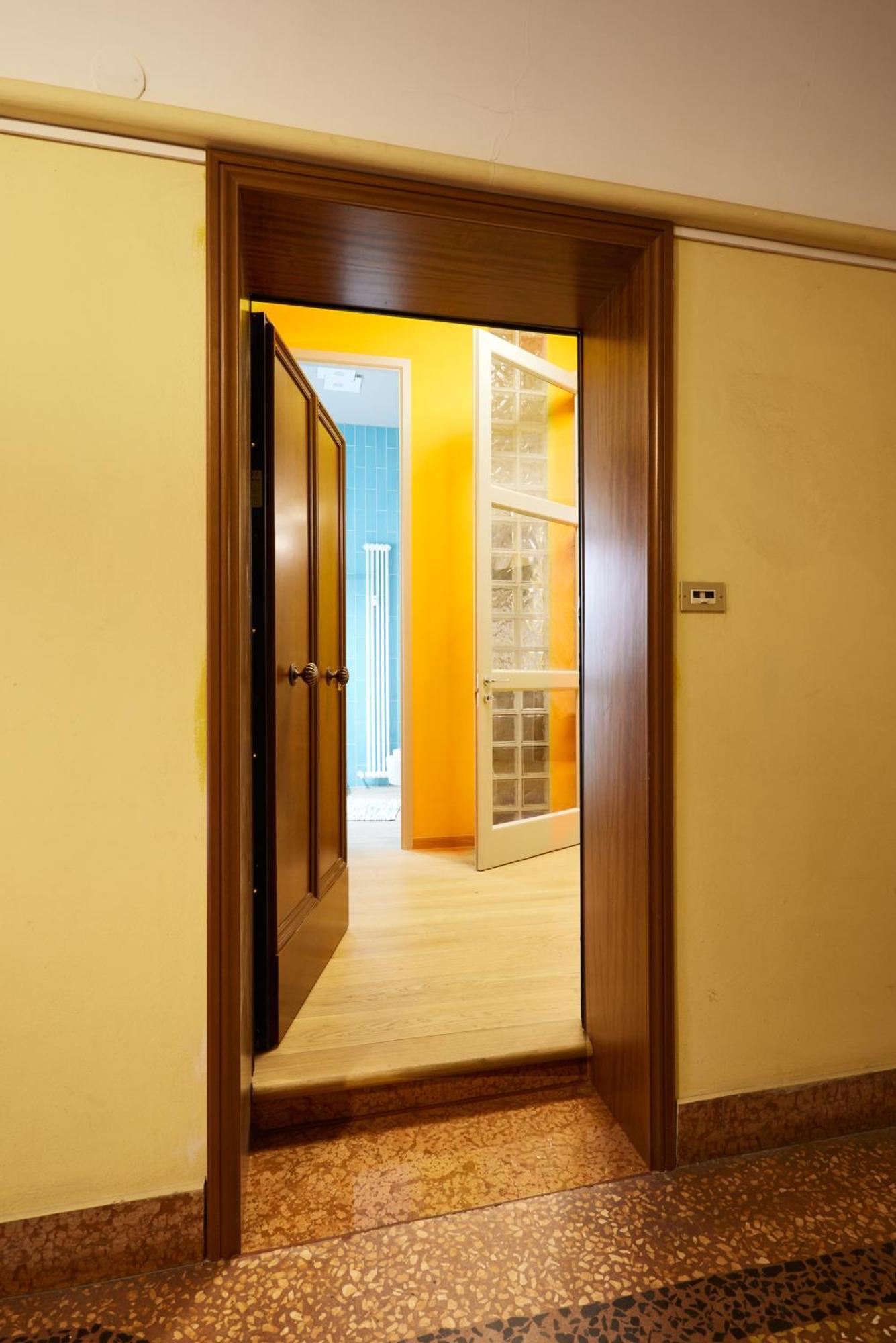 Central And Comfy Apartment Free Netflix And Disney Plus Bologna Exteriör bild